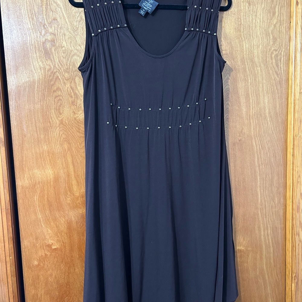 Suzi Chin Brown Sleeveless Stud-Trim Swing Dress